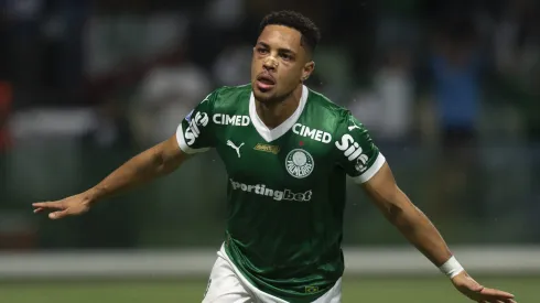 Vitor Roque é um dos destaques do Palmeiras. Foto: Anderson Romão/AGIF