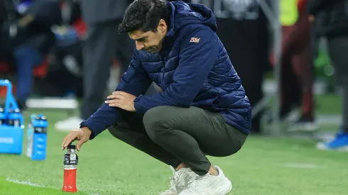 QUITO, ECUADOR – OCTOBER 23: Abel Ferreira, Head Coach of Palmeiras, reacts during the Copa CONMEBOL Libertadores 2025 first-leg semifinal match between LDU Quito and Palmeiras at Rodrigo Paz Delgado Stadium on October 23, 2025 in Quito, Ecuador. (Photo by Franklin Jacome/Getty Images)