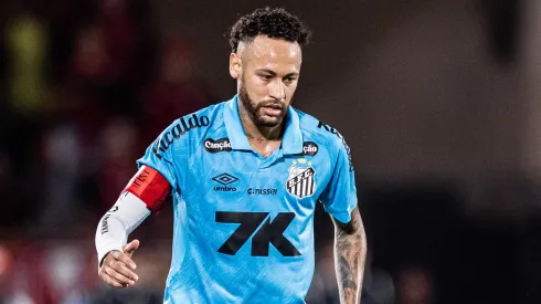 Neymar teve atuação apagada na derrota para o Flamengo