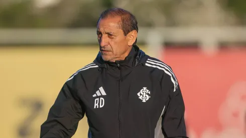 Ramón Díaz em treino do no CT Parque Gigante