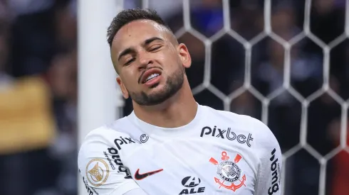 Maycon foi incluído pelos torcedores do Timão.