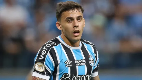 RS – PORTO ALEGRE – 09/07/2023 – BRASILEIRO A 2023, GREMIO X BOTAFOGO – Carballo jogador do Gremio durante partida contra o Botafogo no estadio Arena do Gremio pelo campeonato Brasileiro A 2023.