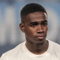 Corinthians aceita negociar Félix Torres, mas ainda não recebeu proposta oficial pelo zagueiro equatoriano