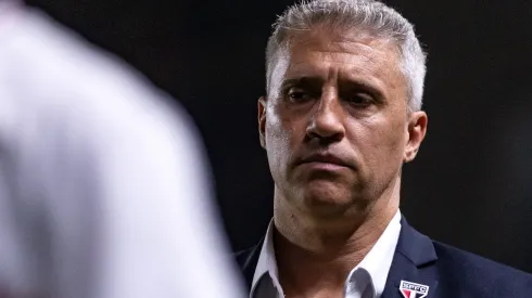 Treinador segue fazendo testes – Foto: Rafael Vieira/AGIF.