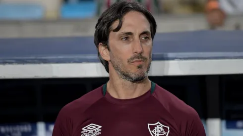 Luis Zubeldia tecnico do Fluminense durante partida contra o Ceara no estadio Maracana pelo campeonato Brasileiro A 2025. Foto: Thiago Ribeiro/AGIF