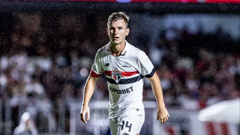 SP – SAO PAULO – 14/02/2024 – PAULISTA 2024, SAO PAULO X SANTOS – Galoppo jogador do Sao Paulo durante partida contra o Santos no estadio Morumbi pelo campeonato Paulista 2024. Foto: Abner Dourado/AGIF