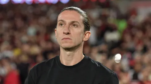 RJ – RIO DE JANEIRO – 09/11/2025 – BRASILEIRO A 2025, FLAMENGO X SANTOS – Filipe Luis tecnico do Flamengo durante partida contra o Santos no estadio Maracana pelo campeonato Brasileiro A 2025. Foto: Thiago Ribeiro/AGIF