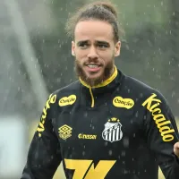 Brahimi quer permanecer no Santos, mas se incomoda com ‘guerra de narrativas’ entre Teixeira e Vojvoda