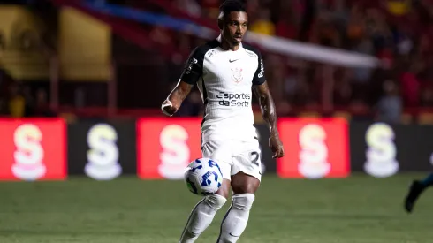 PE – RECIFE – 21/09/2025 – BRASILEIRO A 2025, SPORT X CORINTHIANS – Vitinho jogador do Corinthians durante partida contra o Sport no estadio Ilha do Retiro pelo campeonato Brasileiro A 2025. Foto: Rafael Vieira/AGIF