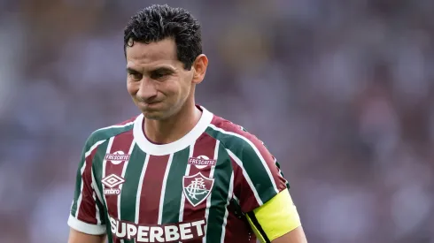 RJ – RIO DE JANEIRO – 16/08/2025 – BRASILEIRO A 2025, FLUMINENSE X FORTALEZA – Paulo Henrique Ganso jogador do Fluminense lamenta durante partida contra o Fortaleza no estadio Maracana pelo campeonato Brasileiro A 2025. Foto: Jorge Rodrigues/AGIF