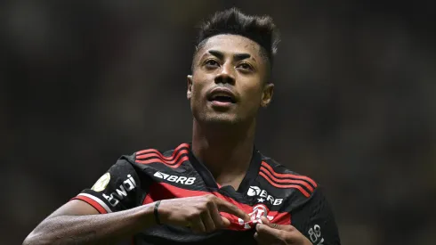 Bruno Henrique, do Flamengo, se livrou de suspensão no STJD e está liberado para jogar