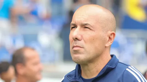 MG – BELO HORIZONTE – 09/11/2025 – BRASILEIRO A 2025, CRUZEIRO X FLUMINENSE – Leonardo Jardim tecnico do Cruzeiro durante partida contra o Fluminense no estadio Mineirao pelo campeonato Brasileiro A 2025. Foto: Gilson Lobo/AGIF