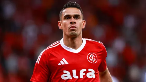 Borré está livre para atuar no Brasileirão