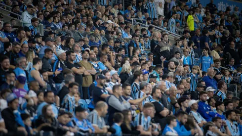 RS – PORTO ALEGRE – 05/11/2025 – BRASILEIRO A 2025, GREMIO X CRUZEIRO – Torcida do Gremio durante partida contra Cruzeiro no estadio Arena do Gremio pelo campeonato Brasileiro A 2025. Foto: Maxi Franzoi/AGIF