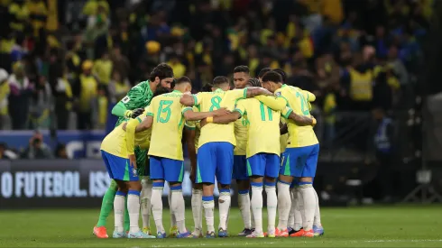 Jogadores da Seleção Brasileira durante a partida entre Brasil e Paraguai na Neo Quimica Arena em Sao Paulo (SP), pelas Eliminatorias da Copa do Mundo 2026. Foto: Marlon Costa/AGIF