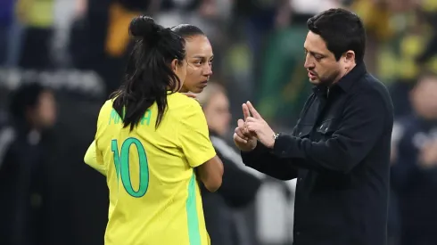Amistoso, Marta e Arthur Elias. Foto: Lívia Villas Boas/CBF
