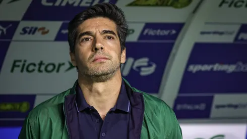 SP – SAO PAULO – 06/11/2025 – BRASILEIRO A 2025, PALMEIRAS X SANTOS – Abel Ferreira tecnico do Palmeiras durante partida contra o Santos no estadio Arena Allianz Parque pelo campeonato Brasileiro A 2025. Foto: Fabio Giannelli/AGIF