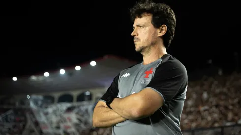 Fernando Diniz vem fazendo um rodízio no meio-campo