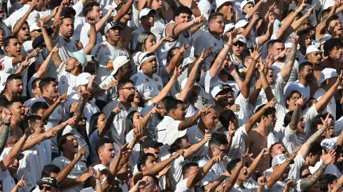 Torcida do Santos presente na Vila Belmiro. Foto: Jota Erre/AGIF.