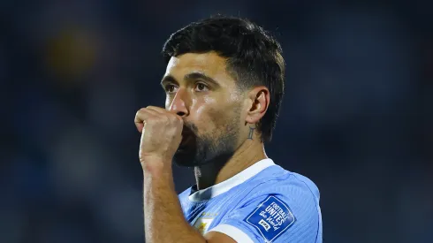 Arrascaeta comemorando gol diante do Peru