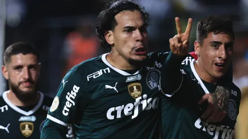 Palmeiras conquistou 16 pontos de 18 possíveis nos clássicos do Brasileirão em 2022