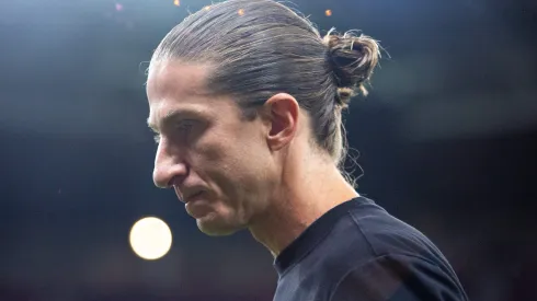 Filipe Luís foi cobrado por causa de Luiz Araújo.
