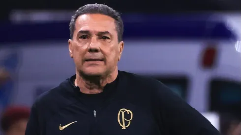 Vanderlei Luxemburgo como técnico do Corinthians – Foto: Marcello Zambrana/AGIF