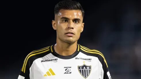 Fausto Vera jogador do Atlético-MG lamenta gol perdido durante partida contra o Bragantino – Foto: Joisel Amaral/AGIF