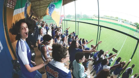 Estádio comporta 2 mil pessoas. Foto: Tiago Trindade