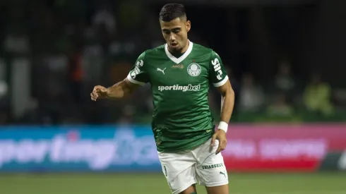 Andreas Pereira atuando com a camisa do Palmeiras no Allianz Parque Foto: Anderson Romao/AGIF