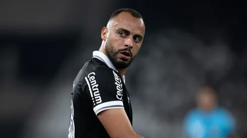 Arthur Cabral no Botafogo. Foto: Jorge Rodrigues/AGIF