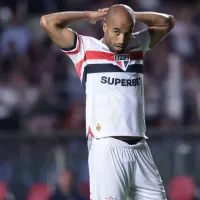 Antes decisivo nos clássicos, Lucas agora soma mais jogos fora do que em campo