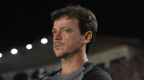 RJ – RIO DE JANEIRO – 02/11/2025 – BRASILEIRO A 2025, VASCO X SAO PAULO – Fernando Diniz tecnico do Vasco durante partida contra o Sao Paulo no estadio Sao Januario pelo campeonato Brasileiro A 2025.