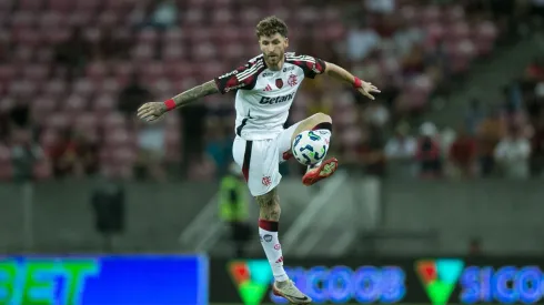 Defensa perde o compasso e Flamengo sente o peso das ausências na reta decisiva — Foto Marlon CostaAGIF