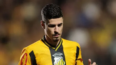 Rômulo, meia do Palmeiras, emprestado ao Novorizontino