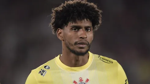 Hugo Souza ainda não se recuperou de lesão na coxa e ficou de fora do Majestoso