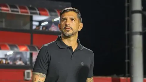 Emiliano Díaz, auxiliar do Inter. Foto: Ricardo Duarte / Internacional