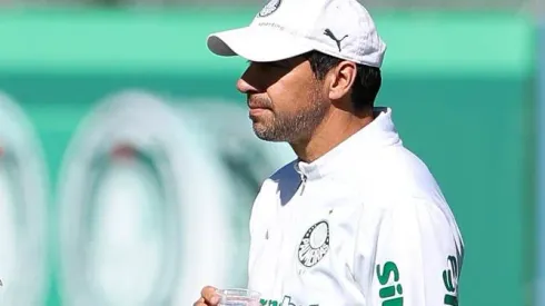 Abel Ferreira comanda treino na Academia de Futebol