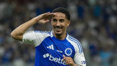 Christian em ação pela Raposa na Série A