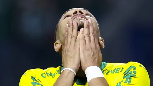 Vitor Roque, delantero del Palmeiras en un partido del campeonato brasileño (Foto: Ricardo Moreira/Getty Images)