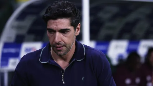 SP – SAO PAULO – 22/11/2025 – BRASILEIRO A 2025, PALMEIRAS X FLUMINENSE – Abel Ferreira tecnico do Palmeiras durante partida contra o Fluminense no estadio Arena Allianz Parque pelo campeonato Brasileiro A 2025. Foto: Ettore Chiereguini/AGIF