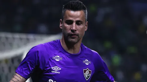 Goleiro Fábio rebate torcida do Palmeiras após empate: