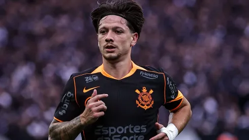 SP – SAO PAULO – 09/11/2025 – BRASILEIRO A 2025, CORINTHIANS X CEARA – Rodrigo Garro jogador do Corinthians durante partida contra o Ceara no estadio Arena Corinthians pelo campeonato Brasileiro A 2025. Foto: Fabio Giannelli/AGIF