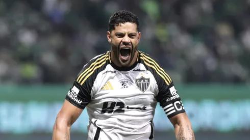 Hulk comemora gol pelo Atlético-MG