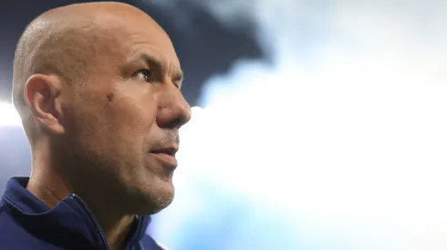 Leonardo Jardim, técnico do Cruzeiro, durante partida contra o Corinthians no estadio Mineirao pelo campeonato Brasileiro A 2025. Foto: Gilson Lobo/AGIF