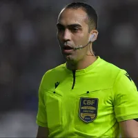 Davi de Oliveira Lacerda só apitou um jogo do Santos no Brasileirão e histórico contra o Peixe não é animador