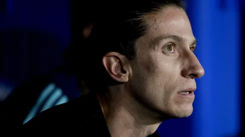 RJ – RIO DE JANEIRO – 22/11/2025 – BRASILEIRO A 2025, FLAMENGO X BRAGANTINO – Filipe Luis tecnico do Flamengo durante partida contra o Bragantino no estadio Maracana pelo campeonato Brasileiro A 2025. Foto: Alexandre Loureiro/AGIF