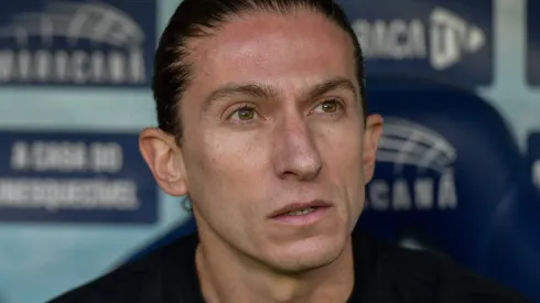 Filipe Luís e Flamengo foram punidos.