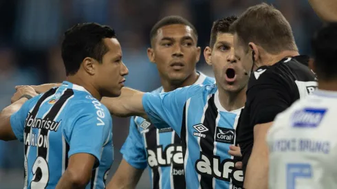Marlon e Kannemann serão titulares do Grêmio contra o Palmeiras, na Arena, nesta 3ª