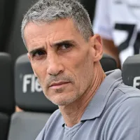 Vojvoda é criticado por cautela em excesso no Santos e recebe pressão por “DNA ofensivo”